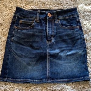 american eagle solid jean skirt